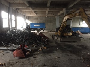 大型店舗解体の内装解体状況